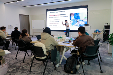 Ytailock は、よりスマートな販売と市場での存在感の強化に向けてチームをどのように準備していますか?